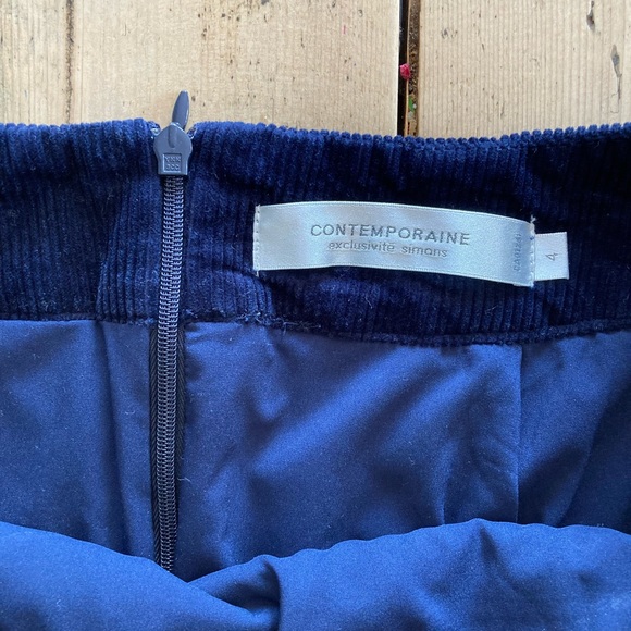 Corduroy mini skirt color navy size 4 Simons Contemporaine - Picture 4 of 9